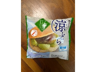 涼どら つぶあん入りわらびもち＆抹茶ホイップ