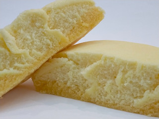 「ファミリーマート ファミマルBakery なめらかWチーズ蒸しケーキ」のクチコミ画像 by ばぶたろうさん