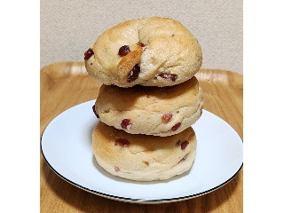 ごろっとマカダミアとクランベリーのもっちり湯種ベーグル