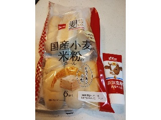 国産小麦と米粉のロール