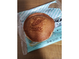 Uchi Cafe’ × Milk