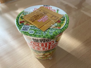 カップヌードル スパイス香るクリーミーグリーンカレー