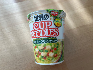 「日清食品 カップヌードル スパイス香るクリーミーグリーンカレー カップ80g」のクチコミ画像 by こつめかわうそさん