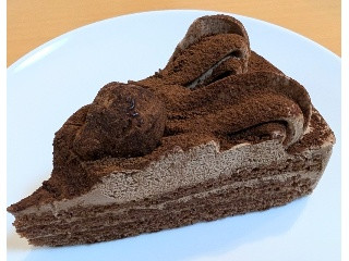 「セブンプレミアム 生チョコクリームのケーキ 冬季限定パッケージ パック1個」のクチコミ画像 by はるなつひさん