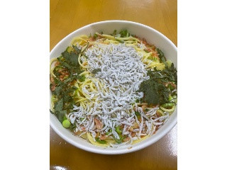 セブン-イレブン 国産釜揚げしらすと小海老のオイルパスタ
