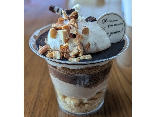 シャトレーゼ チョコレートパフェ