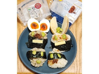 ニューデイズ もちもちもち麦！枝豆しそひじきおにぎり