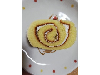 5つに切ったロールケーキ バニラ