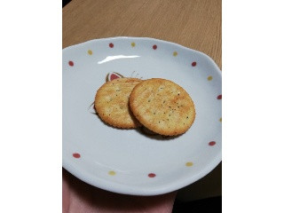 リッツ ブラックペッパー クラッカー
