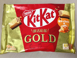 ネスレ　キットカット 部活応援ゴールド 塩キャラメル味　100袋 ネスレ キットカット部活応援ゴールド 塩キャラメル味 4902201183017 1