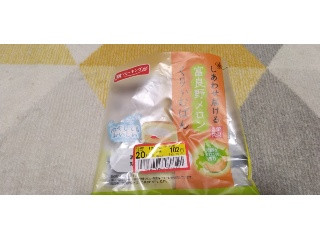 YKベーキング しあわせ届ける富良野メロンくりぃむぱん