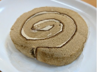 YKベーキング 紅茶ロールケーキ