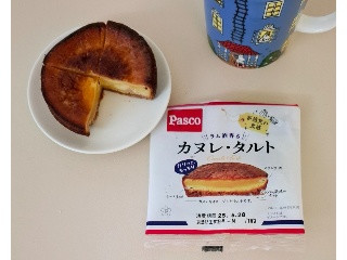 カヌレ・タルト