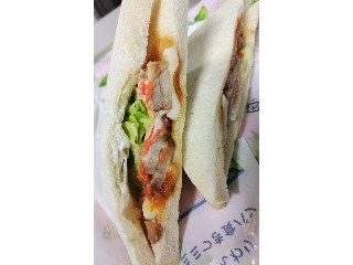 大きなサンドイッチ