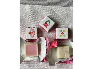 杏仁いちごゼリー
