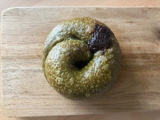 まるなかベーグル 抹茶塩チョコマカダミア