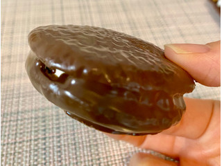 「ロッテ チョコパイ 抹茶ティラミス 箱6個」のクチコミ画像 by ぱぴぴさん