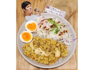 ナチュラルローソン オーツ麦入りドライカレーおにぎり