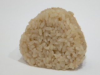 「ファミリーマート 博多一風堂監修 豚骨スープごはんのチャーシューおむすび」のクチコミ画像 by ばぶたろうさん