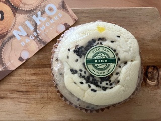 NIKO BAGEL WORKS さつま芋黒ごまチーズケーキ