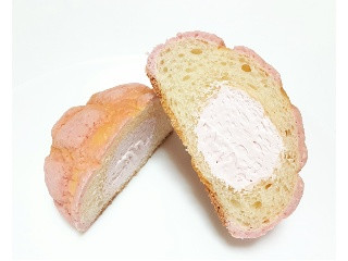 「Pasco ホイップメロンパン あまおう苺 袋1個」のクチコミ画像 by つなさん