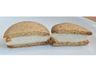 Uchi Cafe’ しっとりビスケットサンド