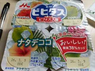 ビヒダス ヨーグルト ナタデココ