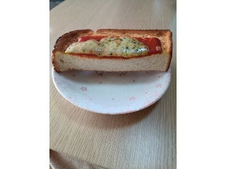 喫茶店風マルゲリータピザトースト