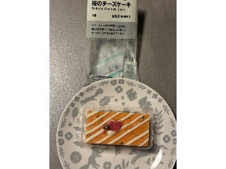 桜のチーズケーキ