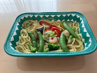 「ニップン オーマイプレミアム 海老と5種野菜 ペペロンチーノ 260g」のクチコミ画像 by こつめかわうそさん