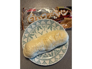 白いコッペパン