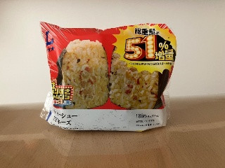 「ローソン 盛りすぎ！チャーシューマヨネーズおにぎり」のクチコミ画像 by こつめかわうそさん