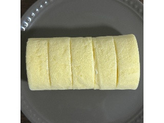 ファミマルSweets 東京ばな奈 もっちりクリームロール