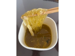 麻辣湯 黄色のトマトスープ