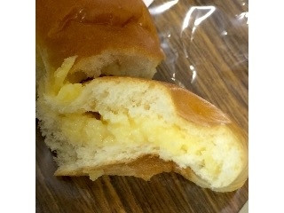 「セブン-イレブン カスタードクリームパン」のクチコミ画像 by マロンまろんさん