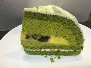 「銀座コージーコーナー 宇治抹茶とミルクブリュレのケーキ」のクチコミ画像 by mnhsママさん