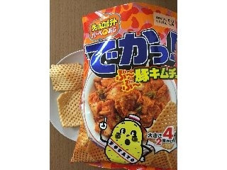 「カルビー サッポロポテト バーベQあじでかっ？！ ぶーぶー豚キムチ味 袋50g」のクチコミ画像 by MOKAさん