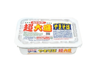 ペヤング ソースやきそば 超大盛