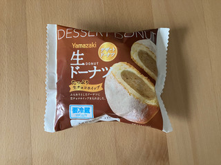 ヤマザキ 生ドーナツ たっぷり生チョコホイップ