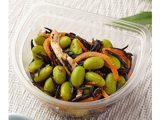 ファミリーマート 枝豆とひじきの生姜風味鶏サラダ