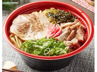 ファミリーマート 油そば 豚骨醤油