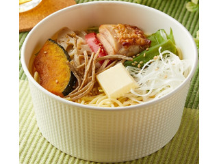 ファミリーマート やさいとたべるパスタいろいろ野菜のだしバタ R