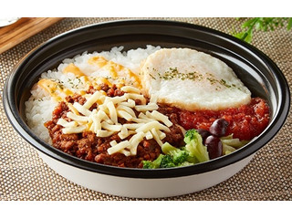 ファミリーマート スパイス香る！タコライスプレート