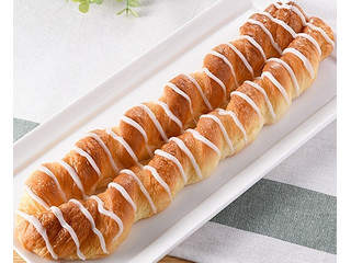 ファミリーマート ファミマ・ベーカリー ロングデニッシュ バター風味