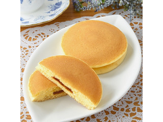 ファミリーマート ファミマ・ベーカリー ふんわりおいしいホットケーキ メープル＆マーガリン