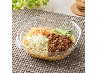 ファミリーマート ごまの風味と花椒の香り!冷し担担麺