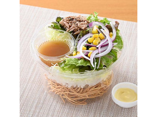 ファミリーマート パリパリ麺サラダ
