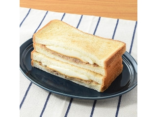 ファミリーマート とろーり濃厚チーズとツナ