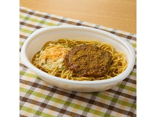 ファミリーマート 特盛 太麺！チーズのせカレースパゲティ