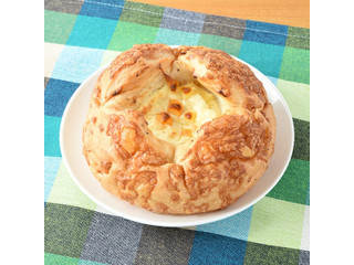 ファミリーマート ファミマルBakery 黒胡椒香るチーズフランス